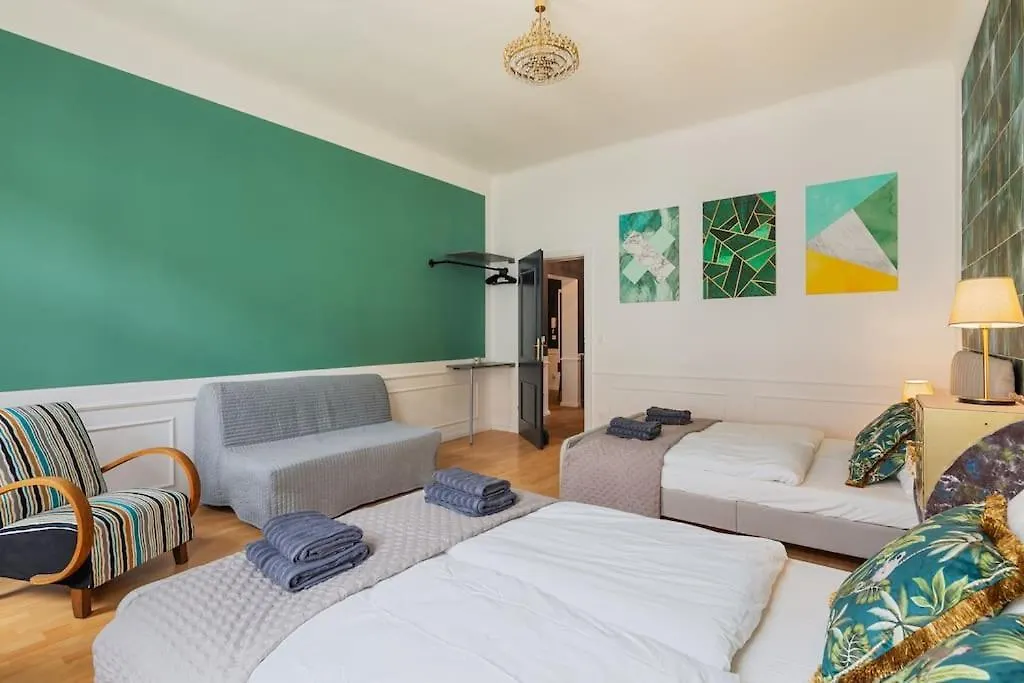 Apartment Anthrazit Oasis Near Center Shoppingstreet 3 Room Vienna