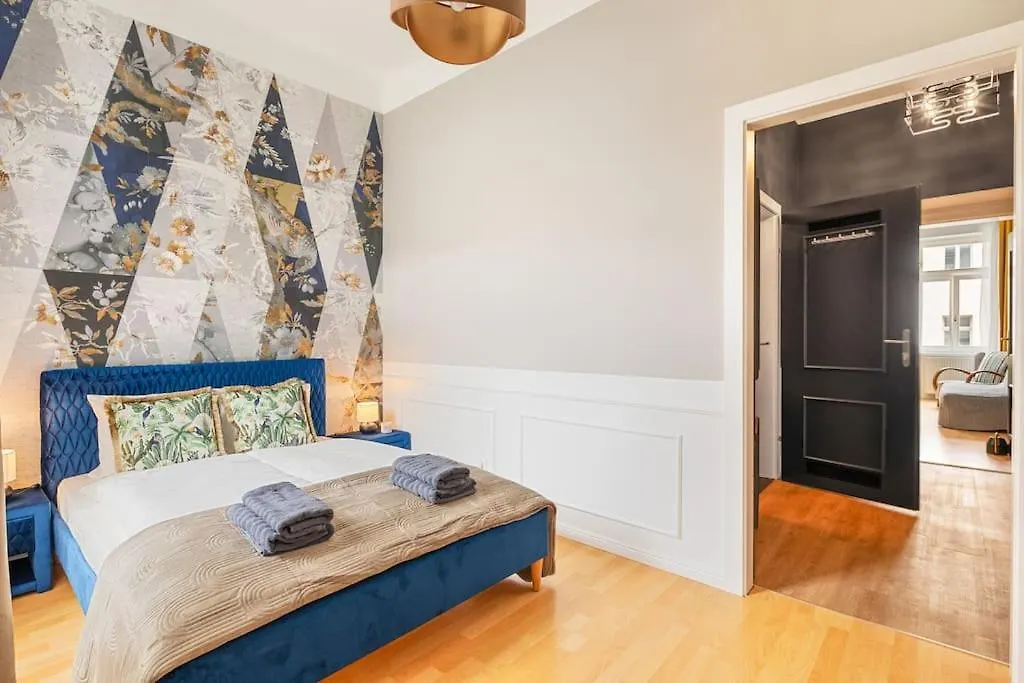 Anthrazit Oasis Near Center Shoppingstreet 3 Room Vienna Austria