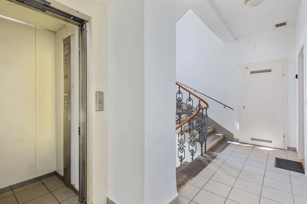 Anthrazit Oasis Near Center Shoppingstreet 3 Room Vienna 0*,  Austria
